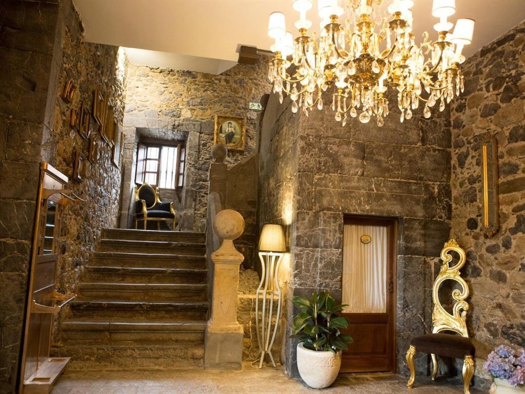 Akla Hotel Palacio Torre De Ruesga Calseca Extérieur photo